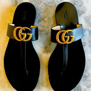 Gucci Marmont Thong Sandals, Size 39